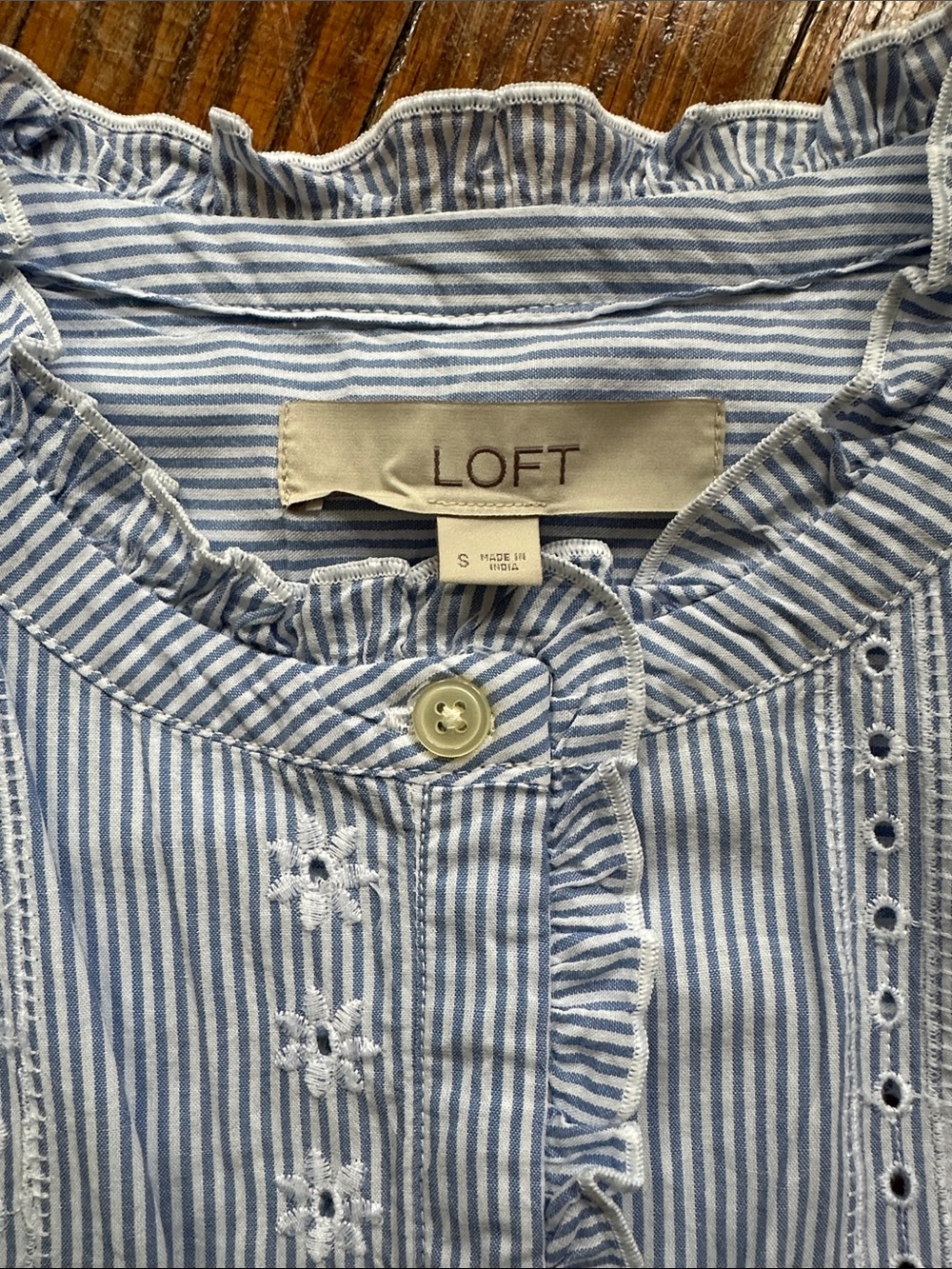 LOFT Eyelet Ruffle Top - Picture 3 of 4